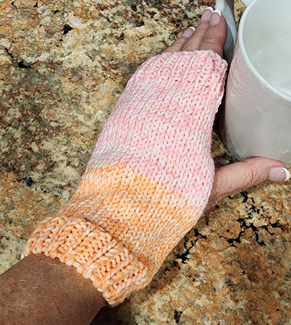 Quick No Gore Fingerless Mittens - Dynamic Pattern