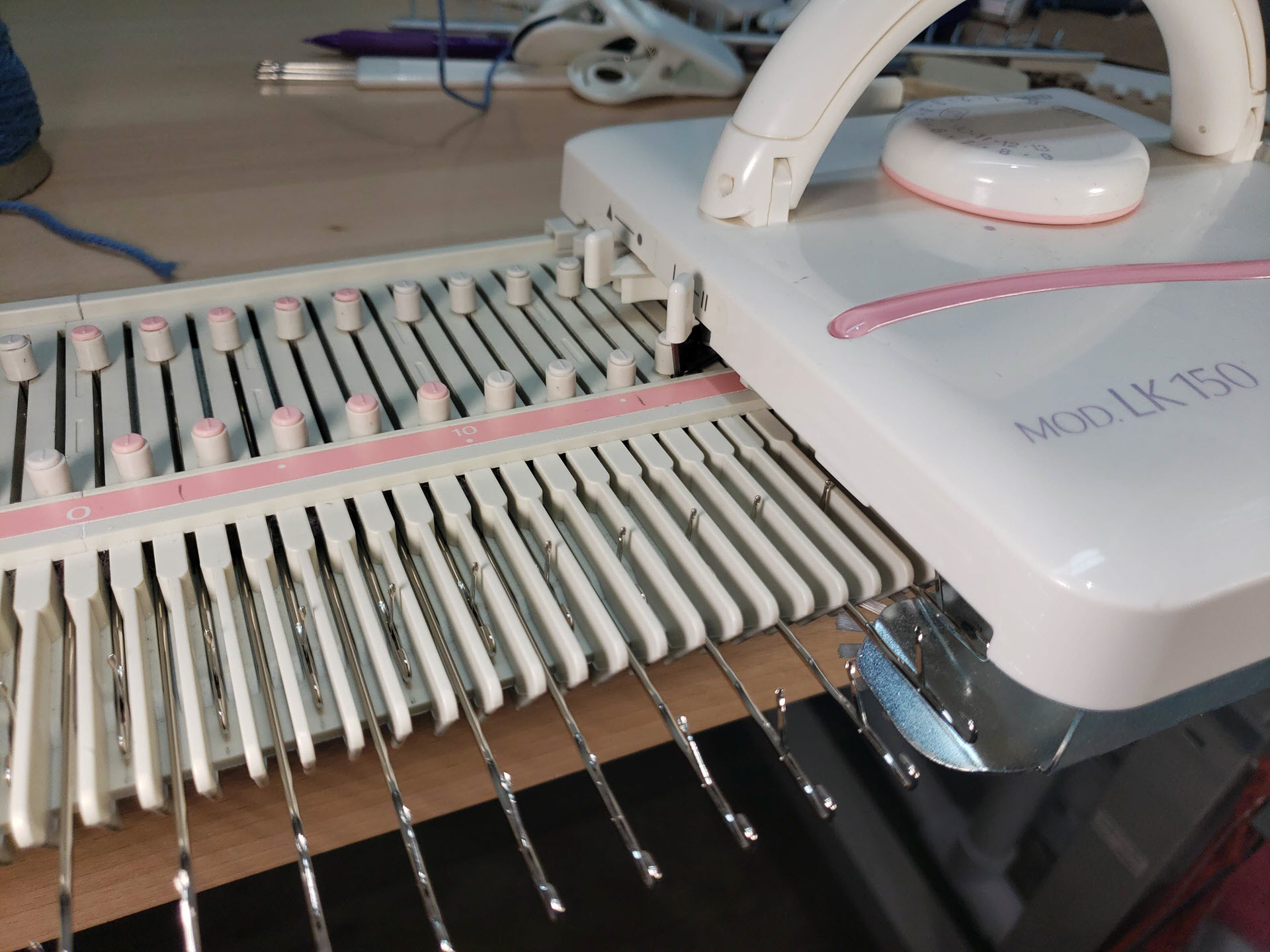 LK-150 knitting