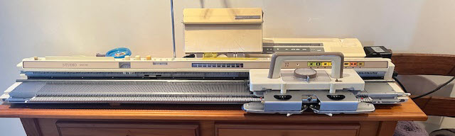 Studio SK560 knitting machine